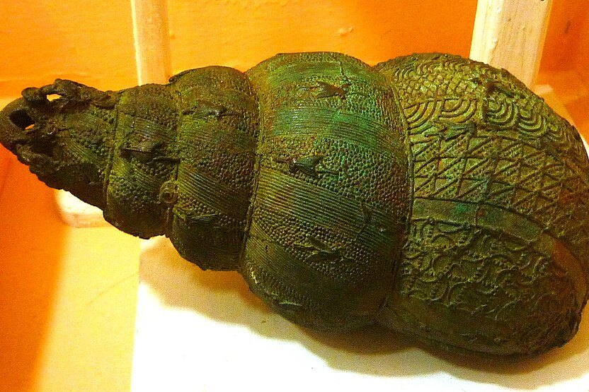 Ceremonial vessel from Igbo-Ukwu, ninth century.
